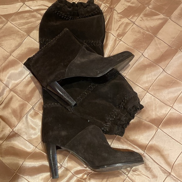 Coach fabulous brown suede heels boots, elegant style, size 7.5 - Picture 8 of 16